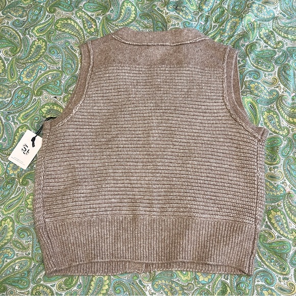 NWT Sincerely Jules Knit Button Down Sweater Vest M - Picture 2 of 6